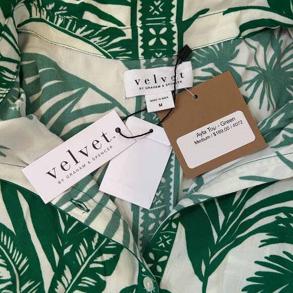 Ayla Top in White/Green, Velvet by Graham & Spencer, SIZE M - Picture 5 of 6